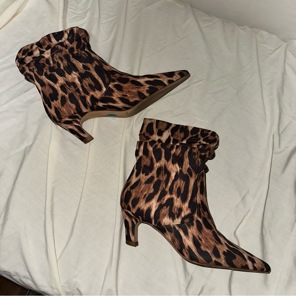 Kitten Heel Jessica Simpson Leopard Heeled Boots with Pointed Toe & Ruched Ankle - Picture 1 of 16